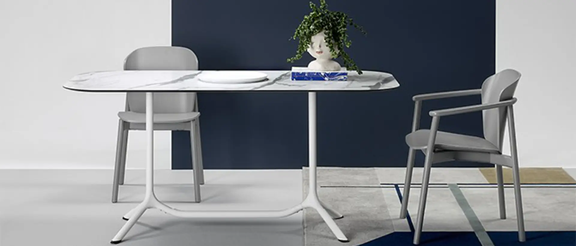 Sublimez vos espaces avec notre collection CHR: une alliance parfaite entre innovation esthétique et robustesse. Élégants et pensés pour un usage intensif, nos mobiliers sont conçus pour durer à l'intérieur comme en terrasse.